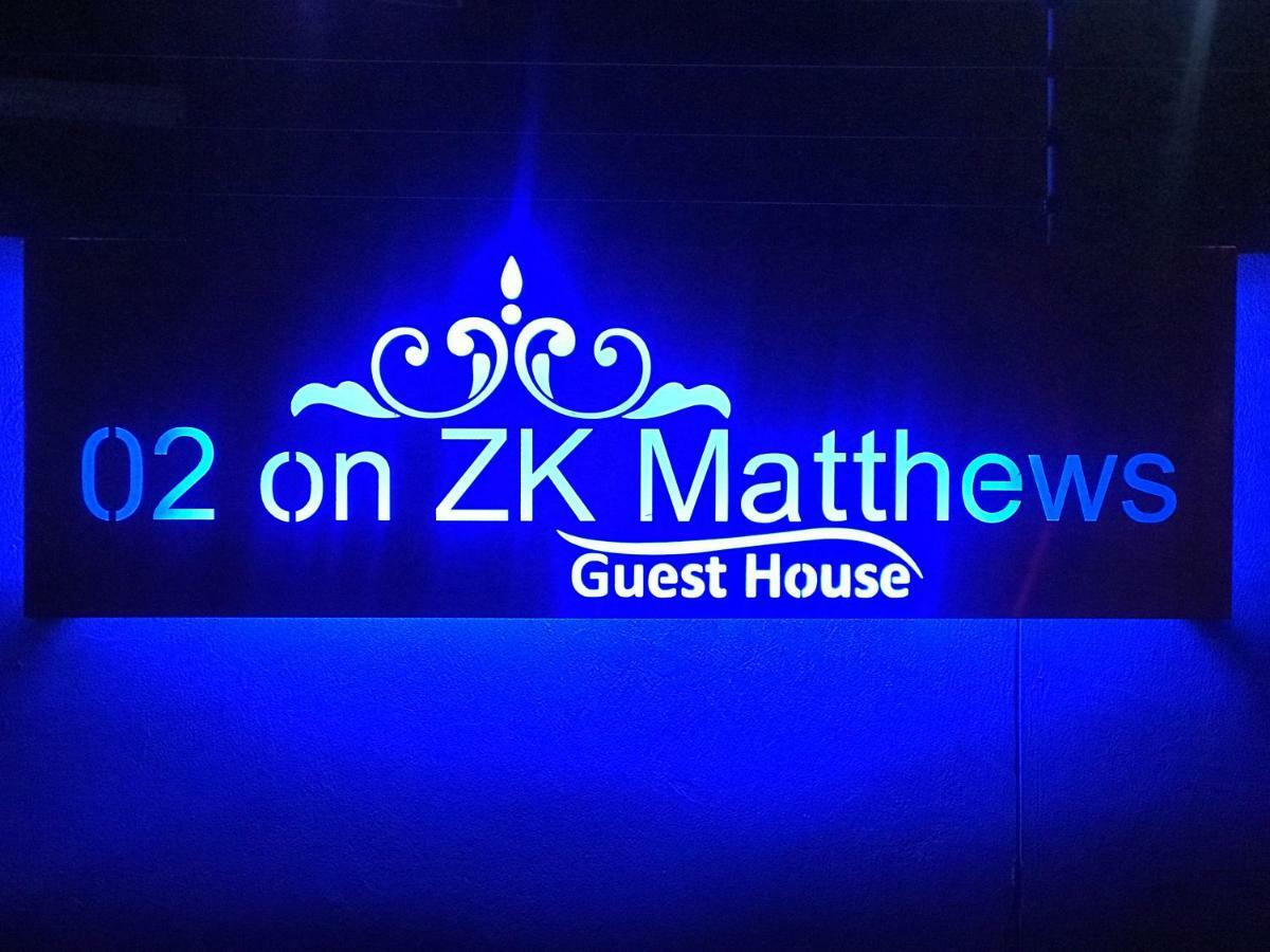 2 On Zk Matthews Guesthouse Umtata Exterior photo